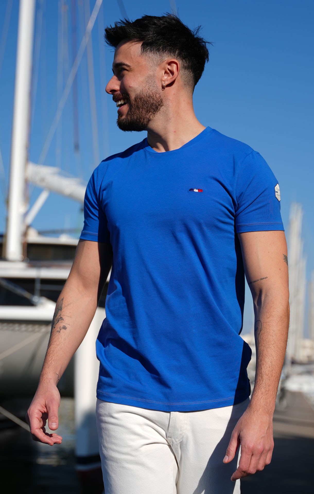 3-BENJAMIN-BLEU-WEB 3-BENJAMIN-BLEU-WEB