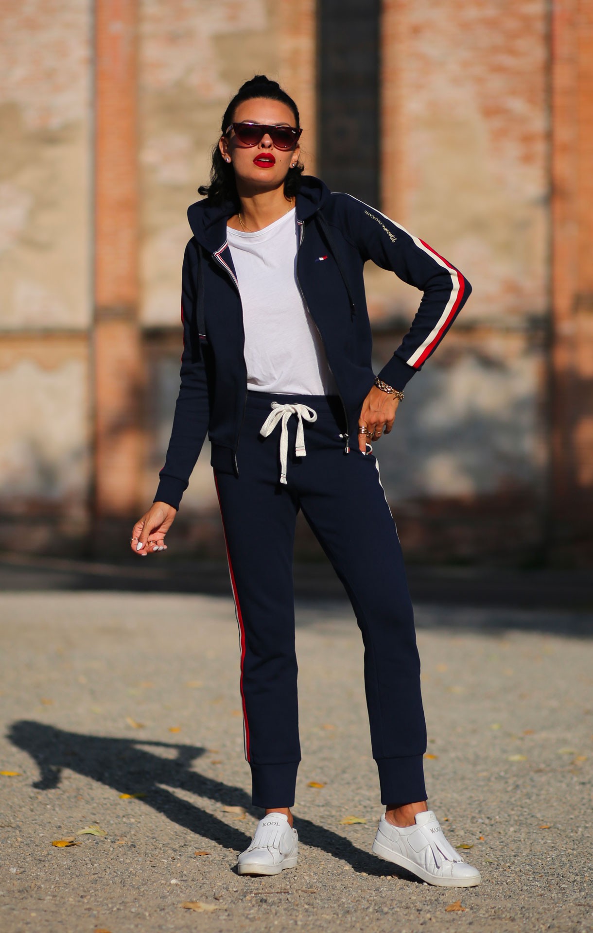 Veste zippée à capuche Sweatshirt Femme La Marinière Française